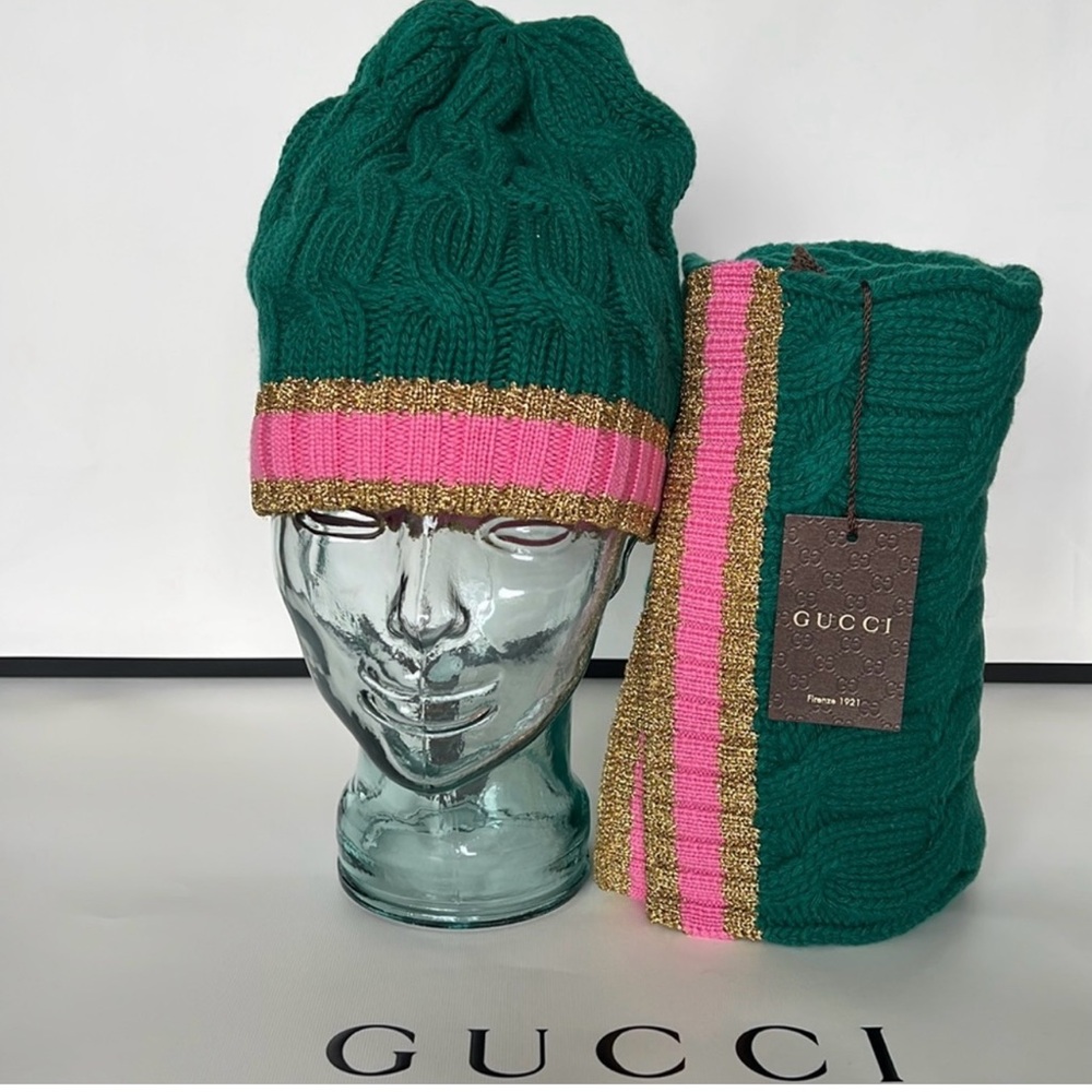 Gucci Green Knit Hat and Scarf with Pink and Gold Stripes